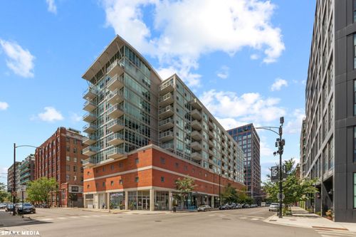 1008-909 Washington Blvd, Chicago, IL, 60607-2235 | Card Image