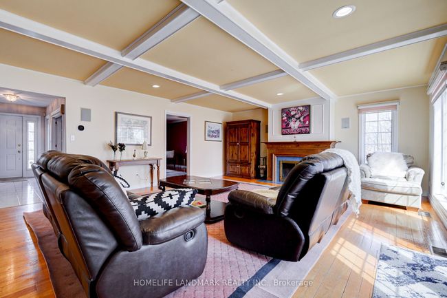 4085 Lawton Lane, House other with 5 bedrooms, 3 bathrooms and 6 parking in Ramara ON | Image 11