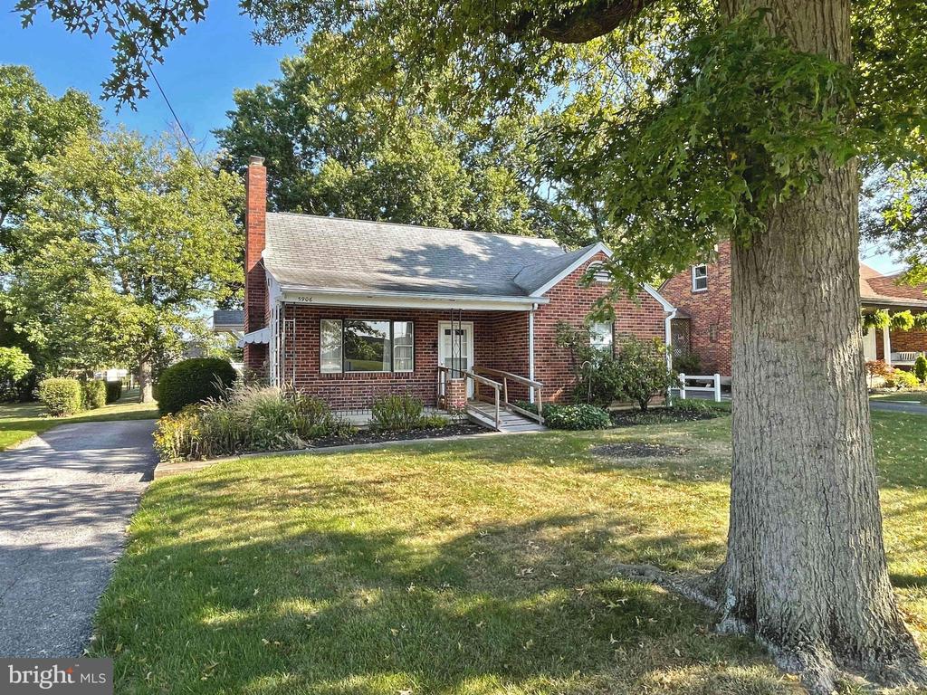 Jonestown Rd, Harrisburg, PA 17112