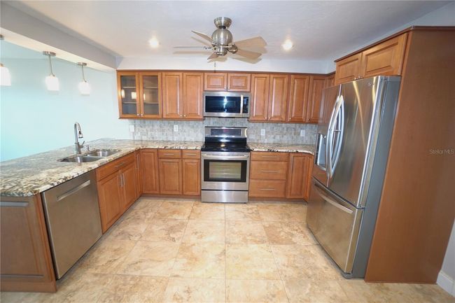 APT-9B - 1 Colony Point Dr, Condo with 2 bedrooms, 2 bathrooms and null parking in PUNTA GORDA FL | Image 8