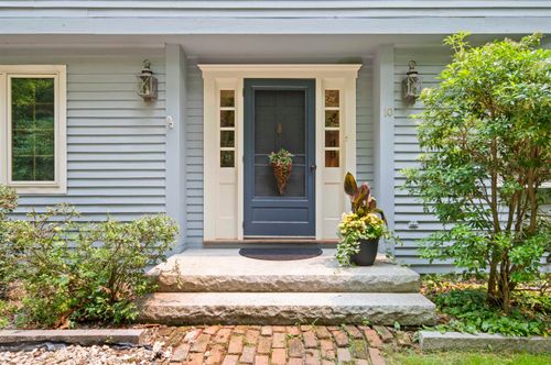 10 Candlewood Dr, Amherst, NH, 03031-3300 | Card Image