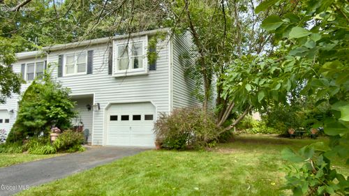 1 Clubhouse Dr, Saratoga Springs, NY, 12866-5143 | Card Image