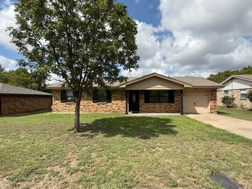 231 Redbud St, Rhome, TX, 76078-4436 | Card Image