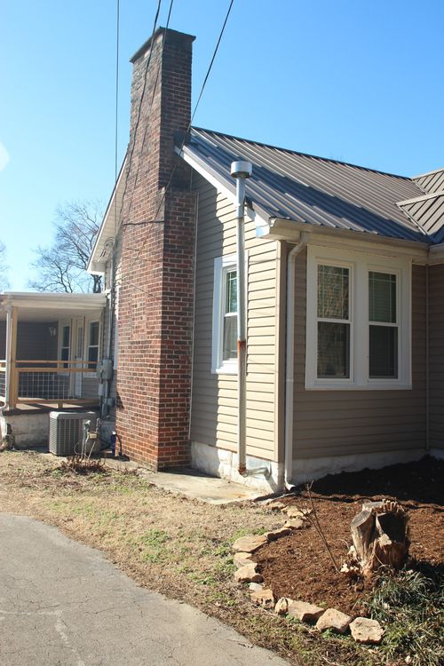 521 W Main St, Mc Minnville, TN, 37110-2403 | Card Image