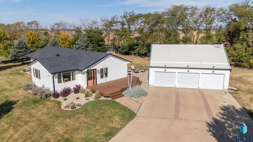 27450 Sd Highway 115, Harrisburg, SD, 57032-5421 | Card Image