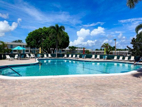 205-2840 Lake Osborne Dr, Lake Worth Beach, FL, 33461-5904 | Card Image