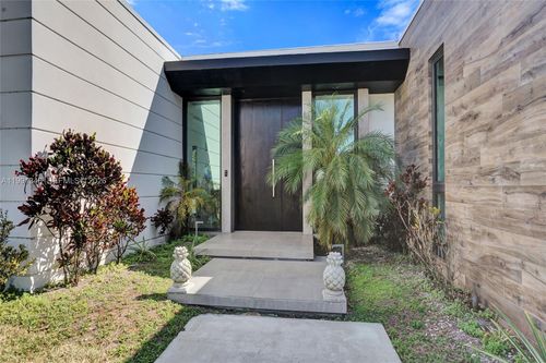 2120 Ne 197th Ter, Miami, FL, 33179-3128 | Card Image