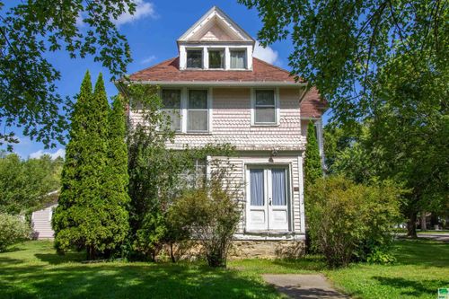 104 W Olive St, Laurens, IA, 50554-1430 | Card Image