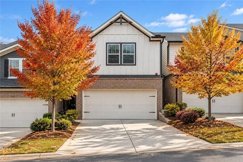 1402 Vayda Ct, Marietta, GA, 30066-2333 | Card Image