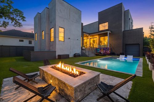 6143 Hurst Street, Houston, TX, 77008 | Card Image