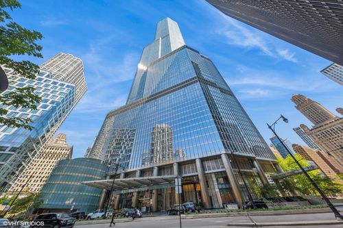 80b-401 N Wabash Ave, Chicago, IL, 60611-3990 | Card Image