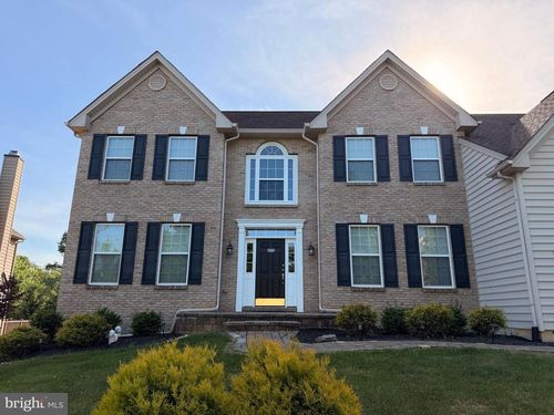 894 Yorkshire Dr, BREINIGSVILLE, PA, 18031-1547 | Card Image
