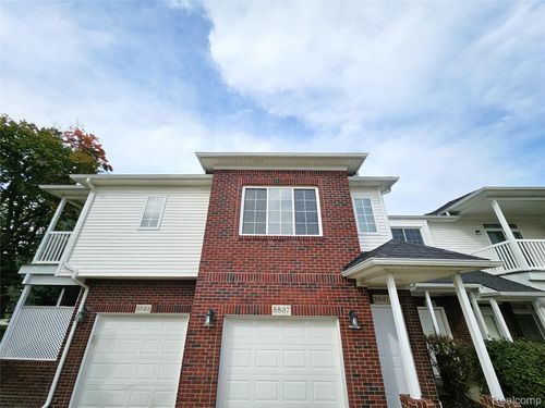 5537 Acorn Ln, Sterling Heights, MI, 48314-3162 | Card Image