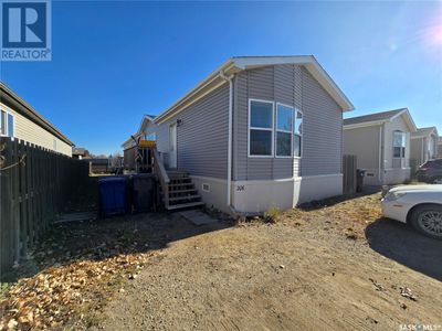 206 Brownlee St, House other with 3 bedrooms, 2 bathrooms and null parking in Weyburn SK | Image 2