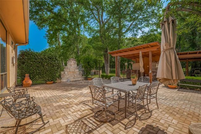 610 Wrangler Rd, Home with 4 bedrooms, 3 bathrooms and 2 parking in Wallis TX | Image 11