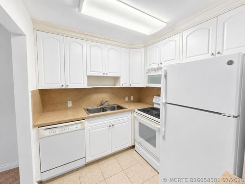 254-254 Mansfield G, Boca Raton, FL, 33434-4914 | Card Image