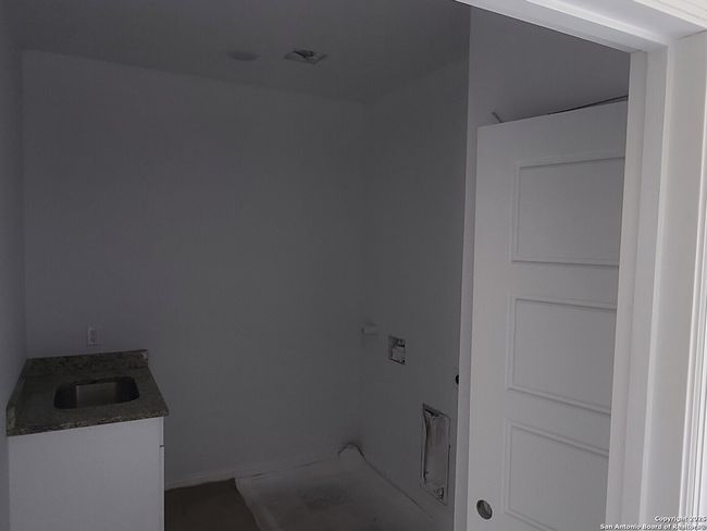 52 Peach Tree Ave, House other with 3 bedrooms, 2 bathrooms and null parking in Poteet TX | Image 19