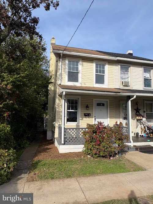 637 W 2nd St, BIRDSBORO, PA, 19508-2117 | Card Image
