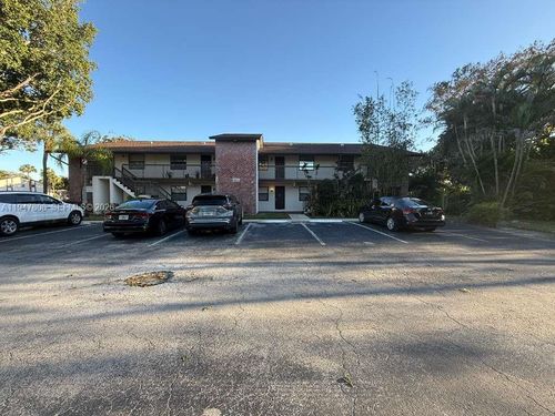 apt-107-6031 Shakerwood Cir, Tamarac, FL, 33319-2362 | Card Image