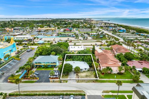 136 Marion Ln, Cocoa Beach, FL, 32931-3546 | Card Image