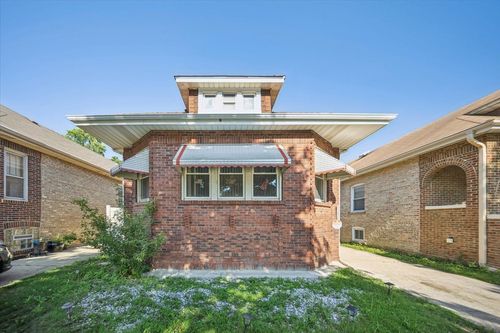 1637 S 10th Ave, Maywood, IL, 60153-1958 | Card Image
