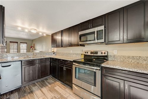 20-2080 Karen Ave, Las Vegas, NV, 89169-1776 | Card Image