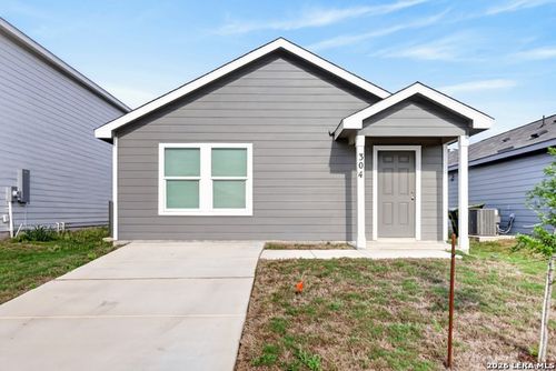 304 Alligator Crk Creek, Seguin, TX, 78155 | Card Image