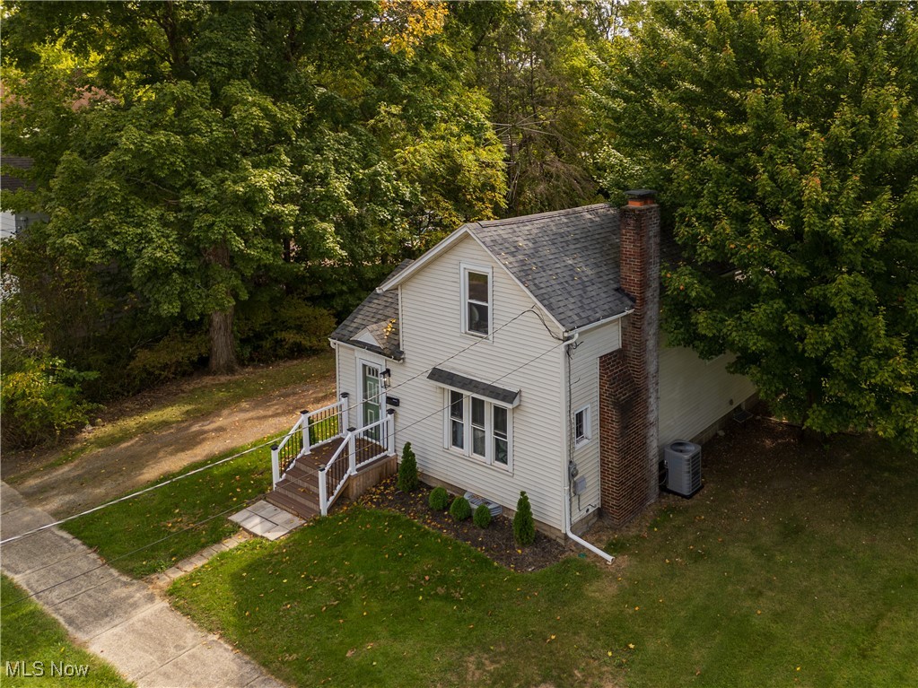 3rd St, Niles, OH 44446