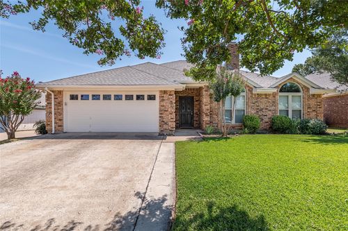 7609 Greengage Dr, Fort Worth, TX, 76133-7913 | Card Image