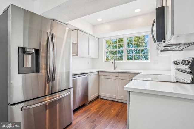 APT-301 - 9330 Niki Pl, Condo with 2 bedrooms, 2 bathrooms and null parking in MANASSAS VA | Image 11
