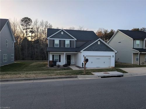4721 Ridgefall Rd, Greensboro, NC, 27410-9748 | Card Image
