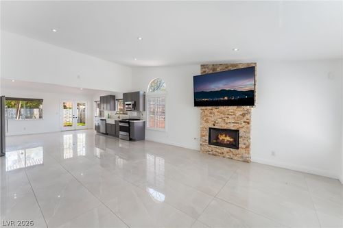 9028 Cypress Point Way, Las Vegas, NV, 89117-3354 | Card Image