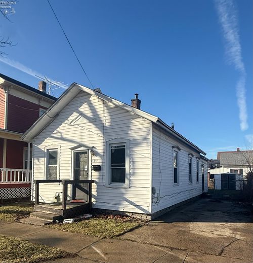 911 A St, Sandusky, OH, 44870-3167 | Card Image