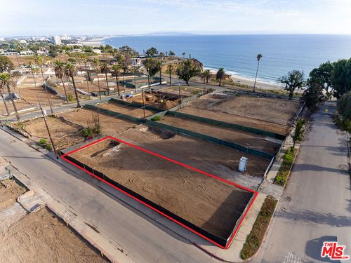 336 Via De La Paz, Pacific Palisades, CA, 90272-4630 | Card Image