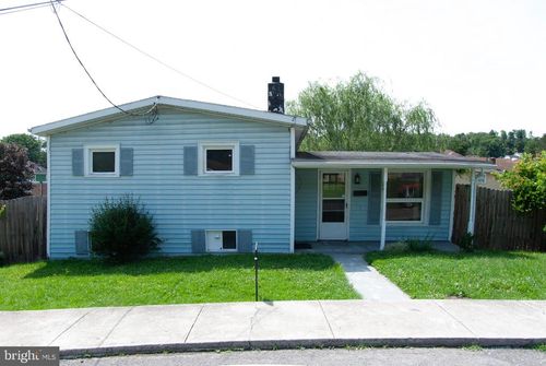 209 Fulton St, HANCOCK, MD, 21750-1219 | Card Image