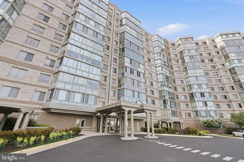 907-19365 Cypress Ridge Ter, LEESBURG, VA, 20176-8437 | Card Image