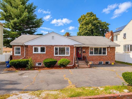 44 Essex St, Revere, MA, 02151 | Card Image