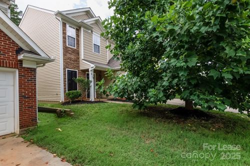 619 Mountain Quail Dr, Charlotte, NC, 28216-8103 | Card Image