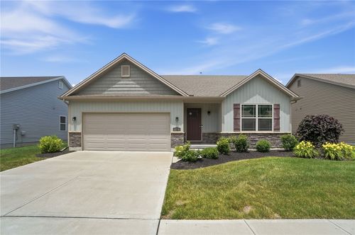 1214 Redbud Cir, Germantown, OH, 45327-8613 | Card Image