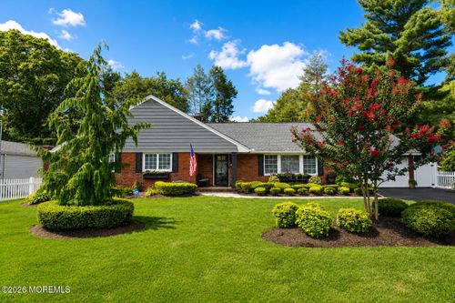 34 Lincoln Cir W, Red Bank, NJ, 07701-5817 | Card Image