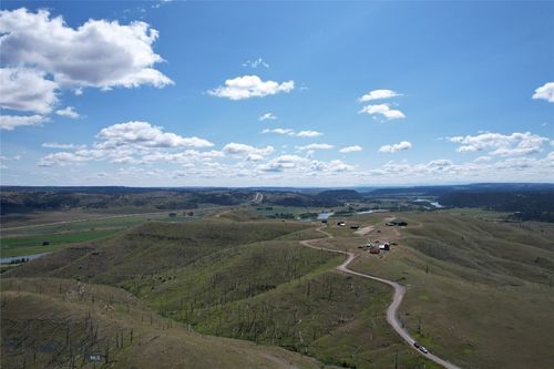 201 Coyote Pass, Columbus, MT, 59019-7705 | Card Image
