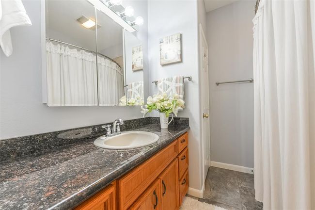 427 2 Nd St, House other with 3 bedrooms, 3 bathrooms and 1 parking in San Leon TX | Image 19