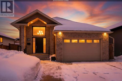 333 Ruby Cres, Thunder Bay, ON, P7G1B1 | Card Image