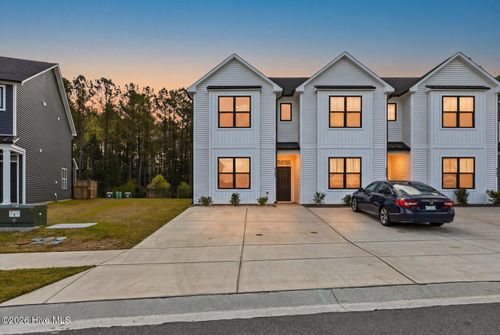 8329 Paramount Pt, Winnabow, NC, 28479-5855 | Card Image