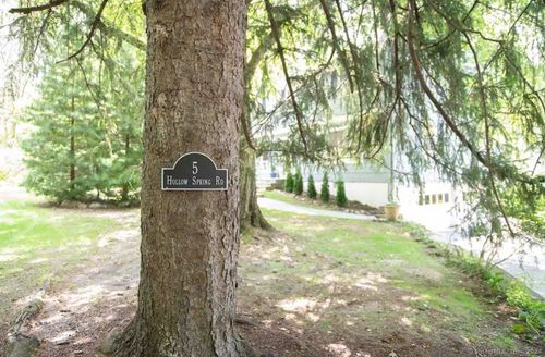 5 Hollow Spring Rd, Norwalk, CT, 06854-3414 | Card Image