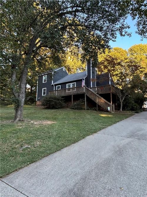 211 Shady Ln, Thomasville, NC, 27360-7335 | Card Image