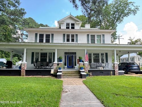 124 W Main St, Woodland, NC, 27897-9802 | Card Image