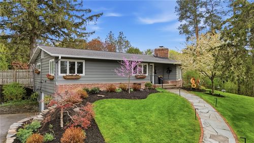 601 Hanshaw Rd, Ithaca, NY, 14850-1540 | Card Image