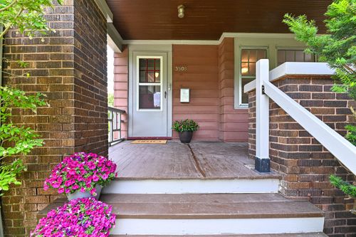 3508 N Cramer St, Shorewood, WI, 53211-2505 | Card Image