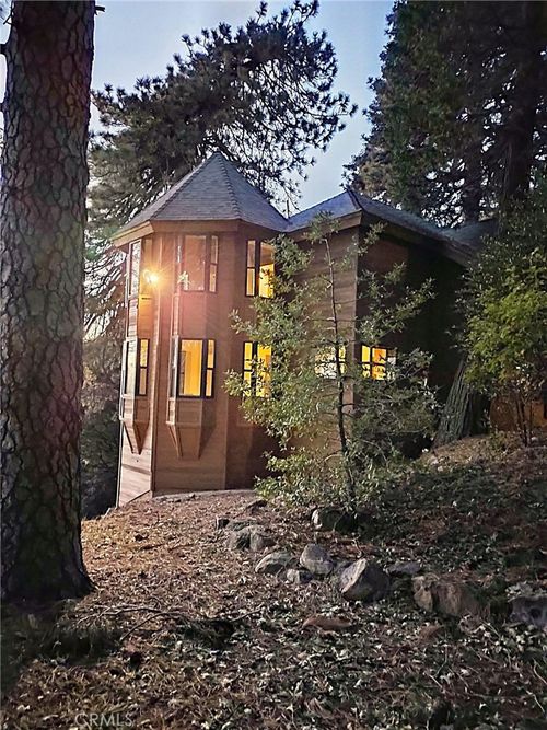 21425 Sawpit Creek Rd, Cedarpines Park, CA, 92322 | Card Image
